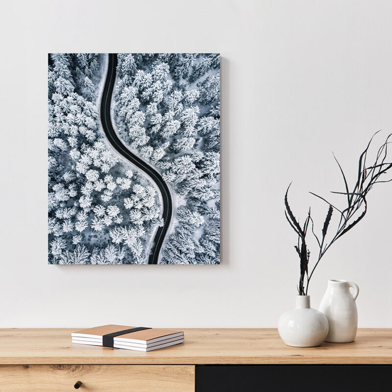 Metallbild_Straße-im-Schnee_weiß-neu Metallbild Straße im Schnee