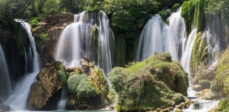 Bettkopfteil Fließende Kraft