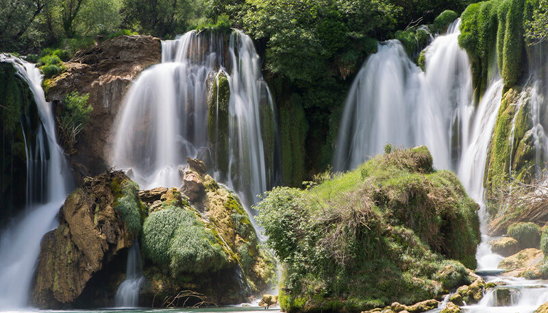 Bettkopfteil Fließende Kraft